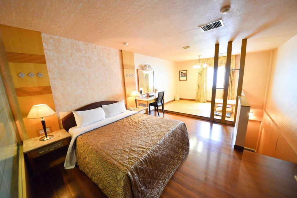 Paiwei Motel Tainan Eksteriør billede