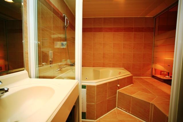 Paiwei Motel Tainan Eksteriør billede